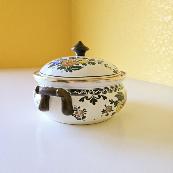 Villeroy & Boch Alt Amsterdam Florals: Metal Casserole & Lid 3Qt Enamel Dish Pan - Picture 5 of 16